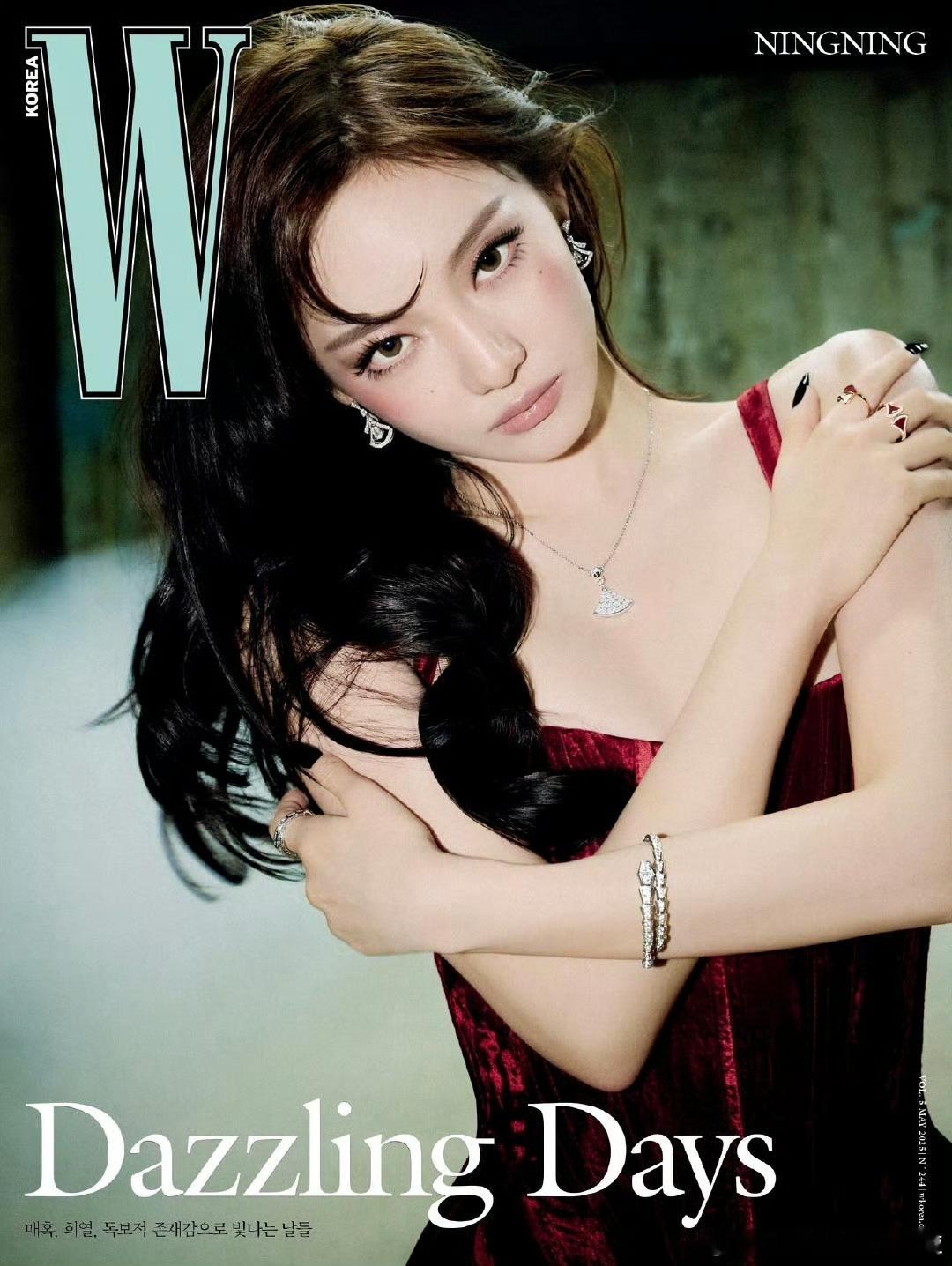 宁艺卓就是很美！ ​​​