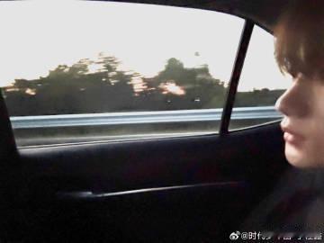 丁程鑫侧脸这骨相夯成啥了丁程鑫素颜侧脸照谁能拒绝丁程鑫这张素颜侧脸！优越骨相真的