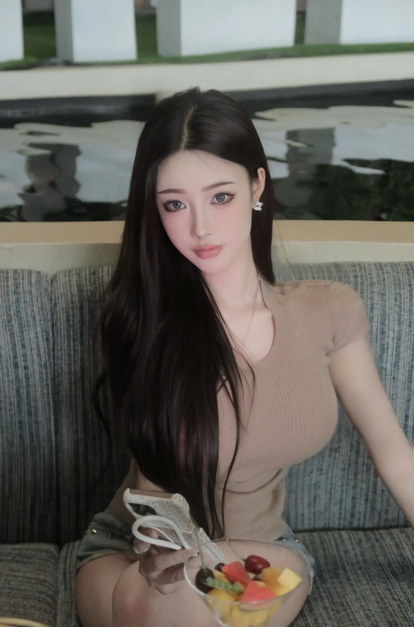 这是一条找男友的帖子。找一个有上进心且情绪稳定有责任心有问题会沟通耙耳...
