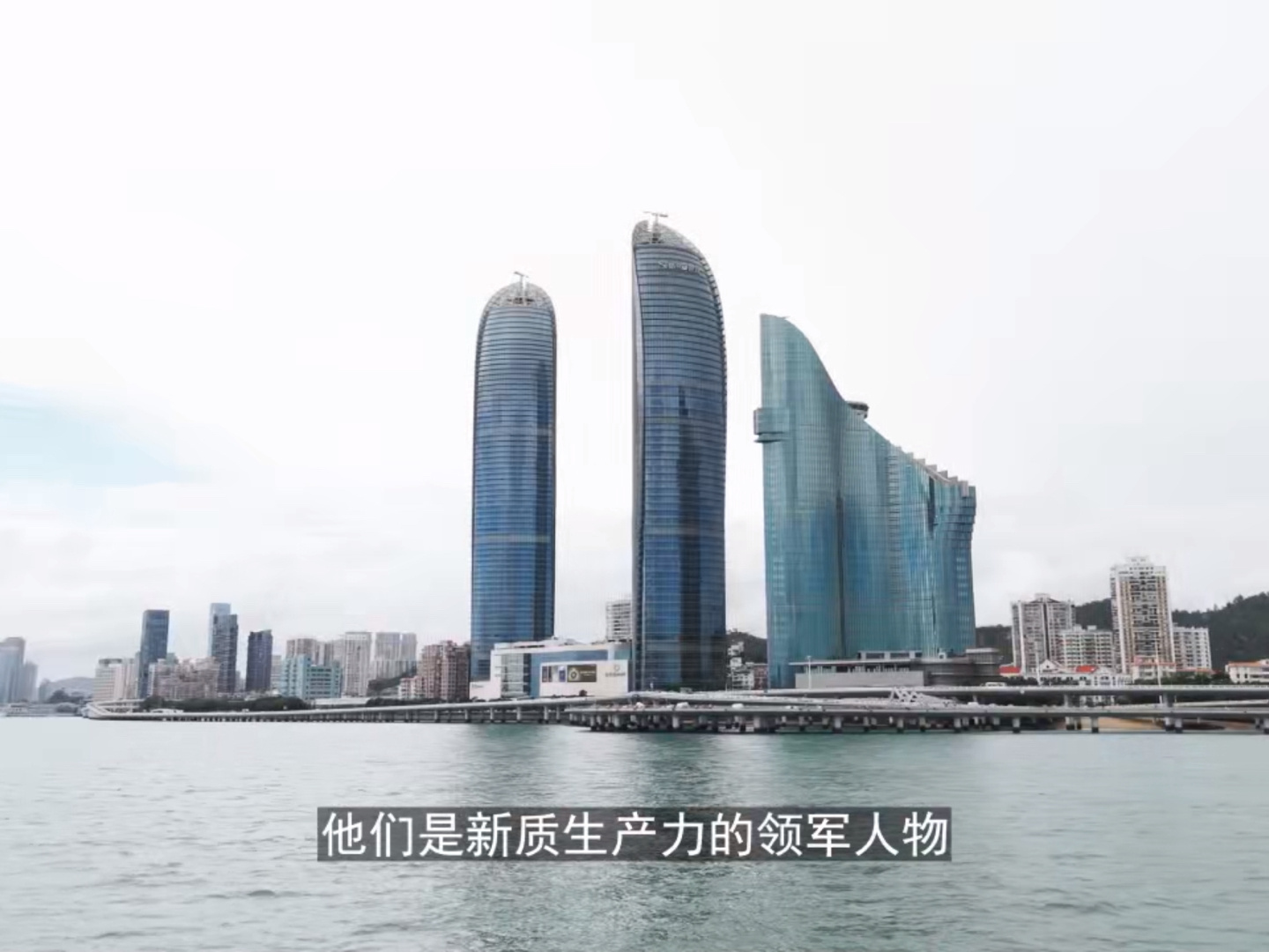 我记得三年前吧，开始看骁话一下，很喜欢哪个知识渊博，侃侃而谈的王骁，最近他的一个
