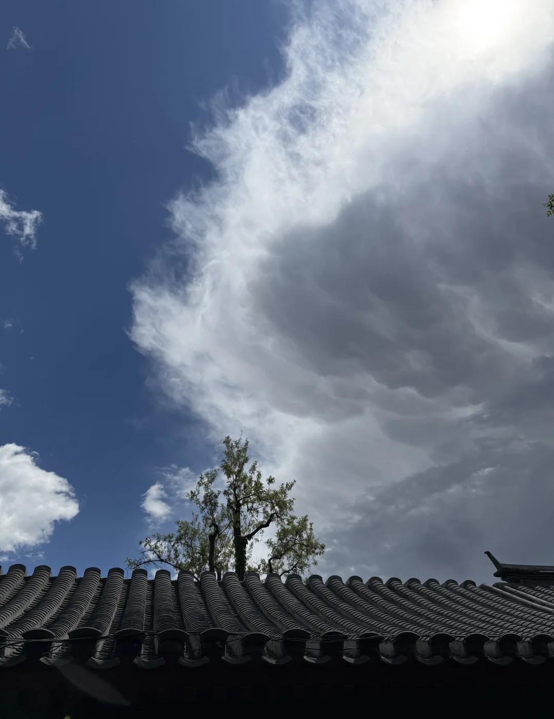 5.3北京西北气流型强对流过程
五一的天气过程十分频繁，继昨天一次不典型的层云降
