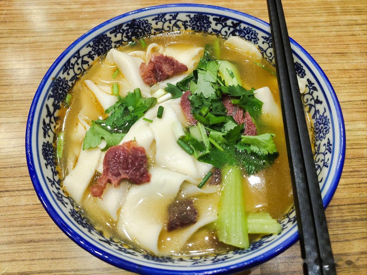 上海是一线城市，杭州也是一线城市，差别为什么这么大呢？左边是上海浦东三林东的河南