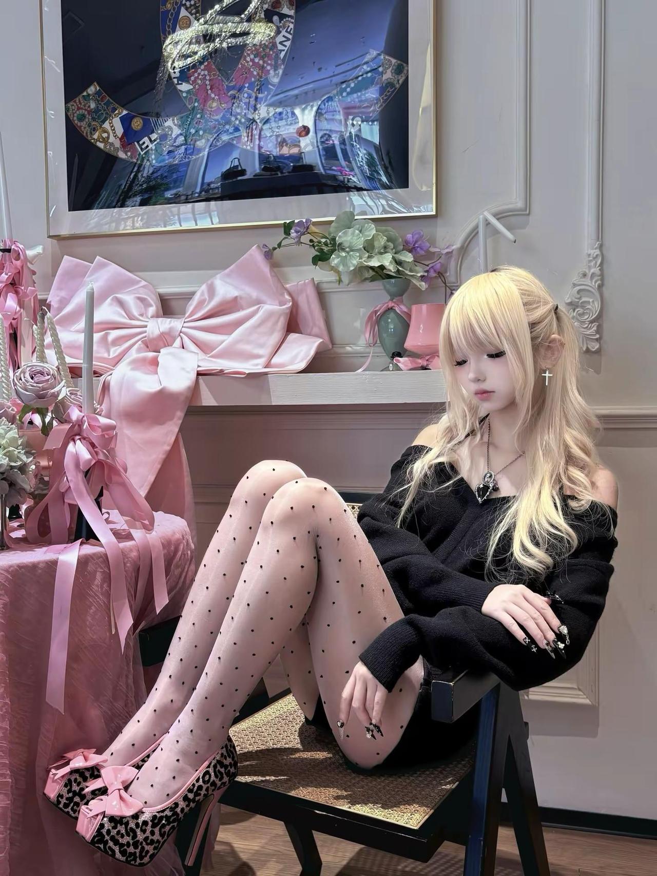 有人能懂这双高跟嘛 水瓶座