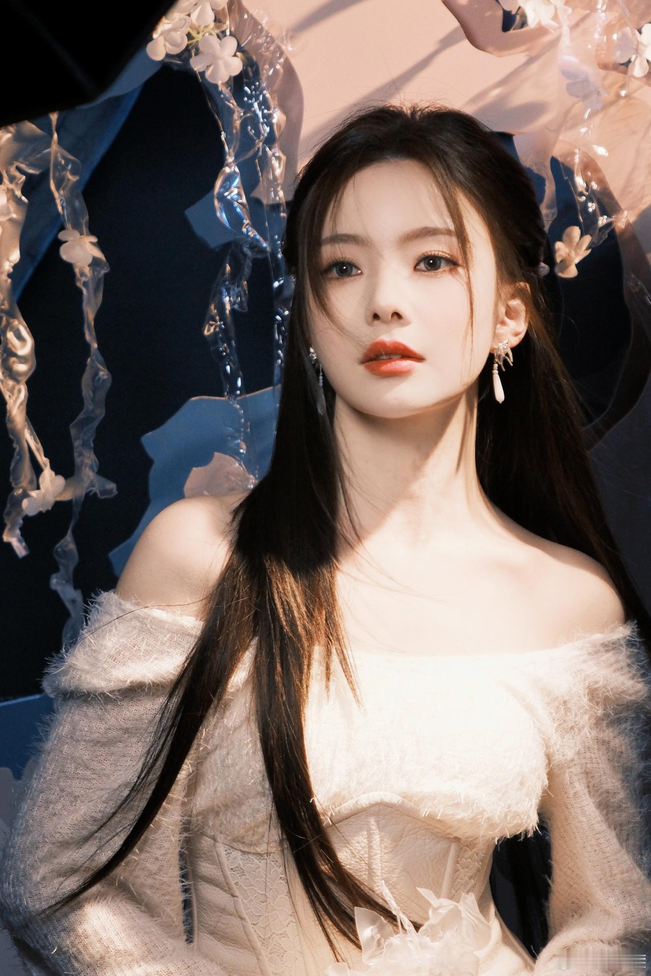 晒图笔记大赛美女明星穿搭写真