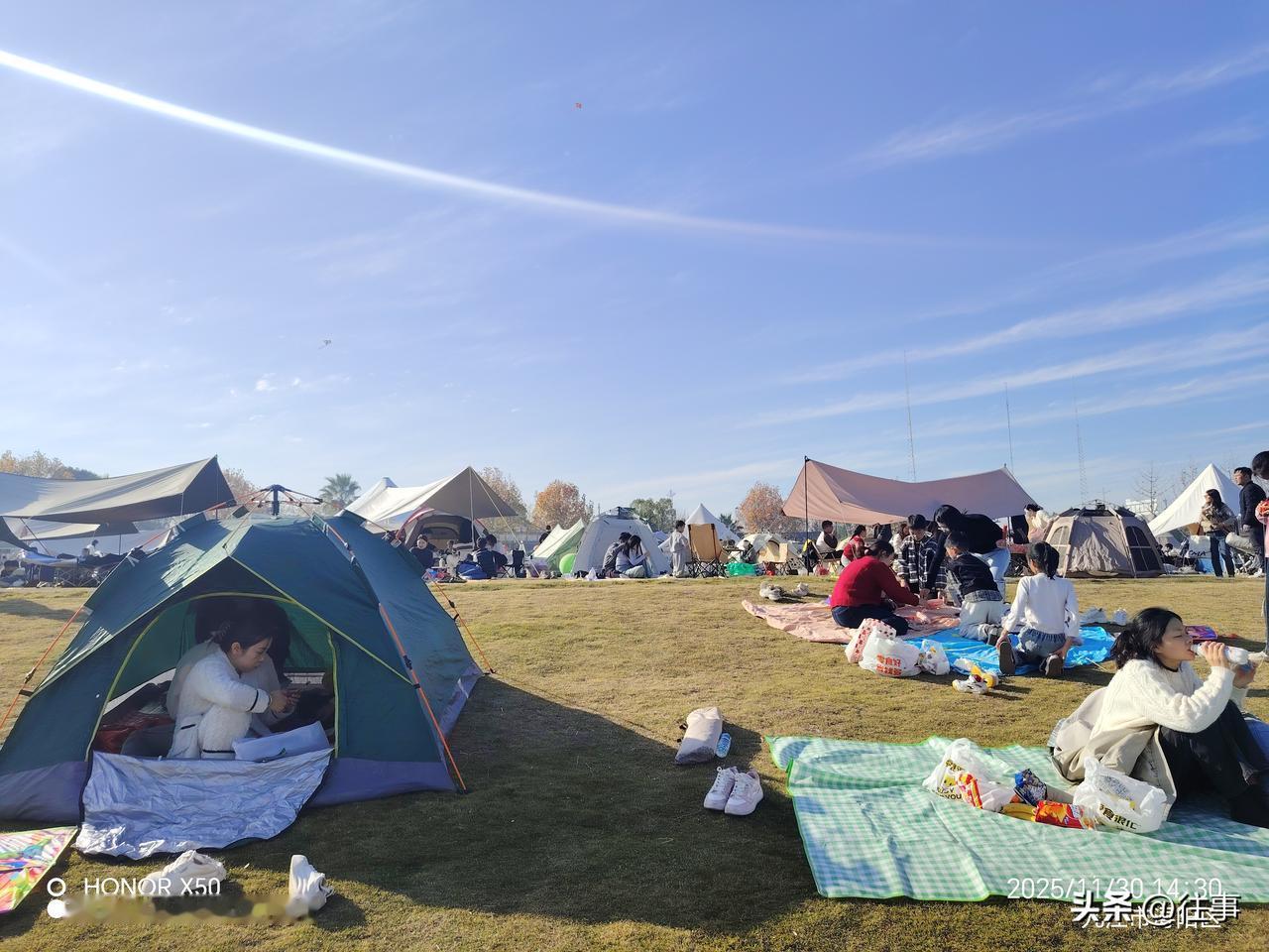 鸿蒙2025年度先锋体验八里湖畔露营“鸿蒙2025年度先锋体验”