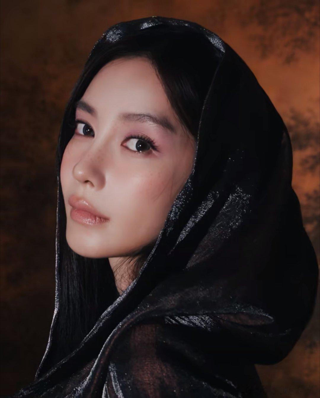 Baby红秀首套高定花落Julien Fournié2026春夏高级定制第二套花