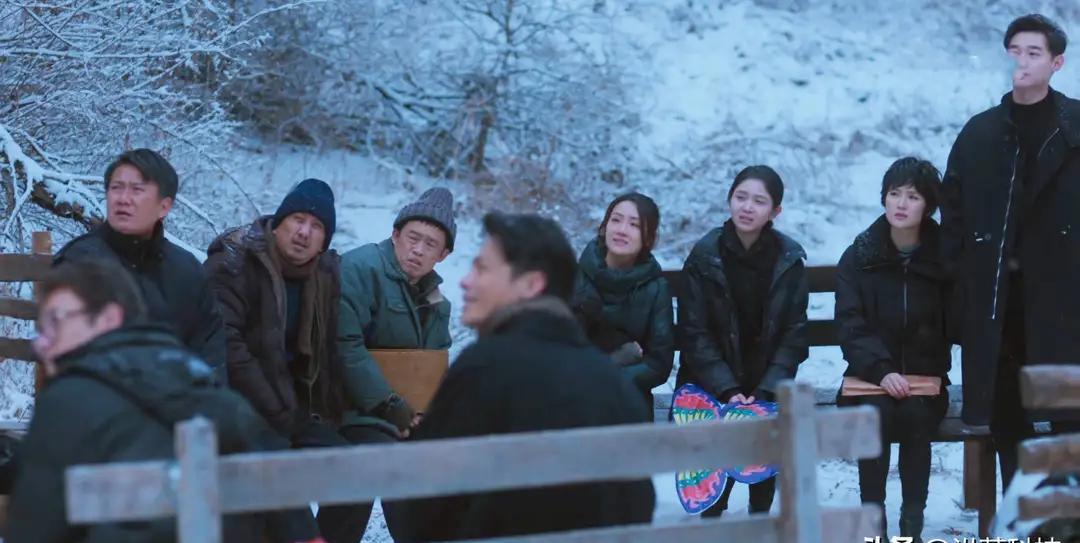 《老舅》这剧，真给我看破防了！
老舅最后没和舅妈合葬，这算哪门子事儿？
编剧你睡