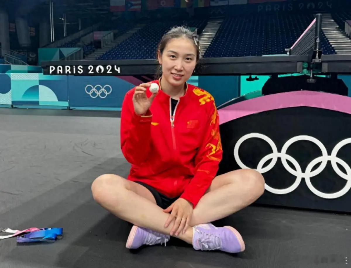 钱天一国家队十年发博 和是 国乒  中的一对靓男俊女！[酷]  