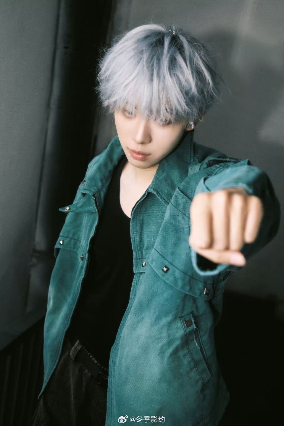 路人把中国boy认成杨迪我家那小子 杨迪这几年白干了，阿姨把中国boy认成他还笑