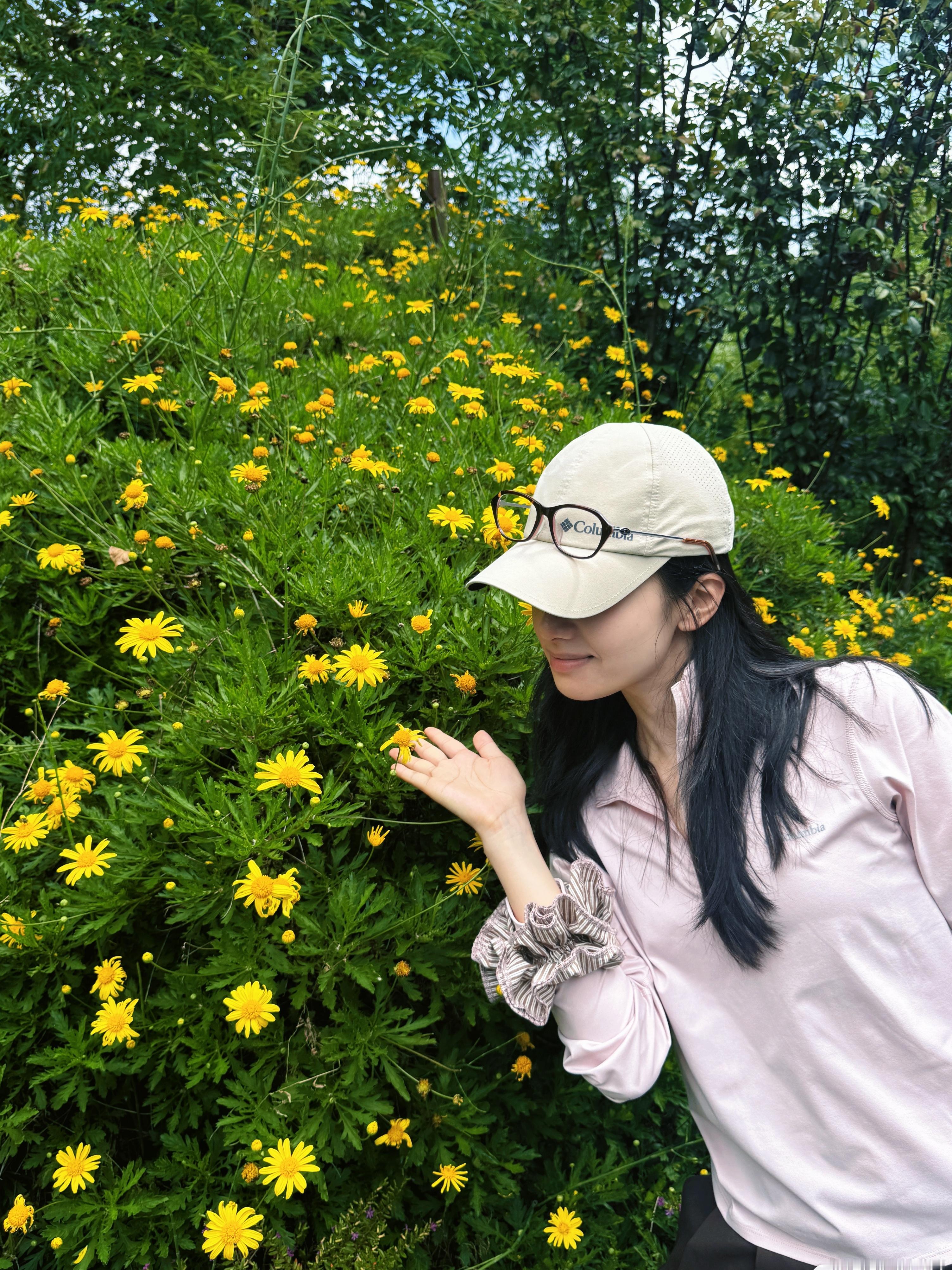 张婧仪在大理感受大自然的天🍄🐿️🌼 ​​​
