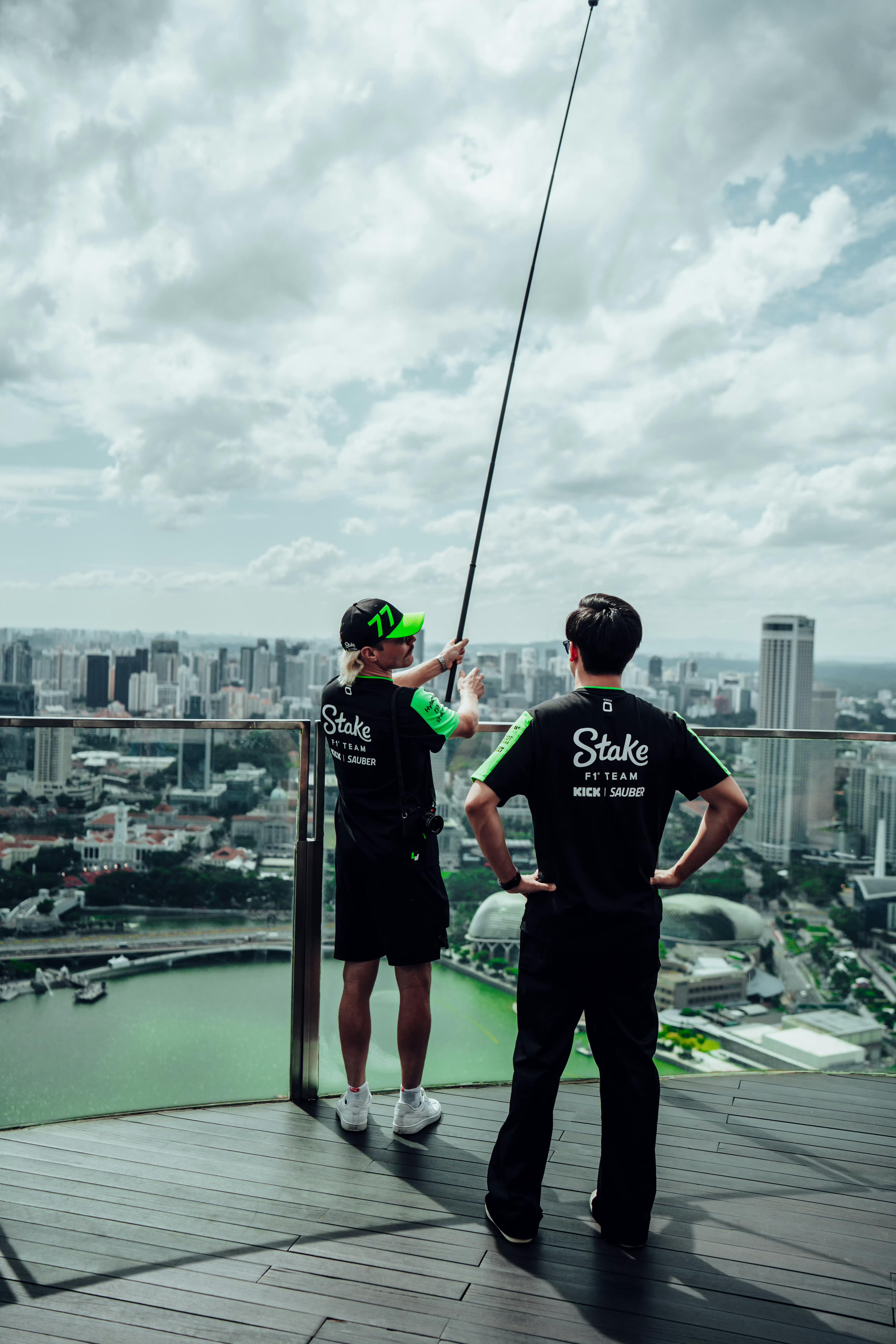 周冠宇结束三年的F1生涯，毋庸置疑他是国内现阶段最好的赛车手，我至今仍然记得上海