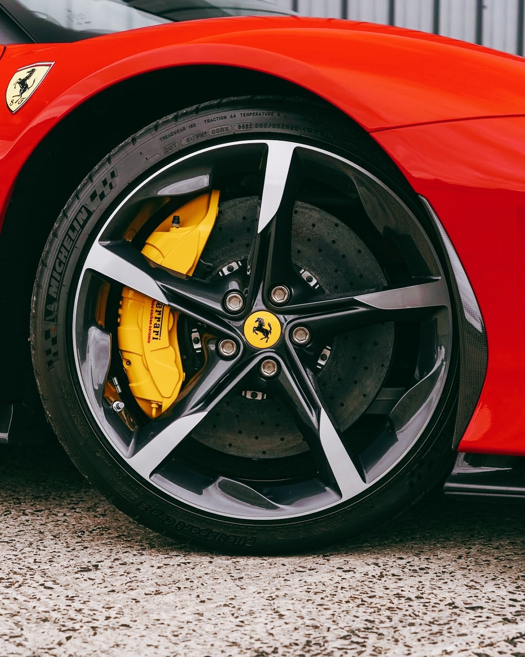Ferrari SF90 Spider指导价499.8万搭载 4.0L  V8双