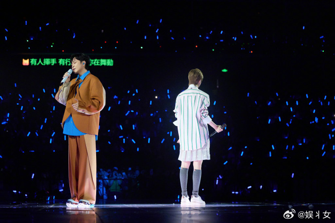 李宇春吴青峰走到春雨里花了七年从 “怪物” 走到 “春雨里”，他们用了整整七年?