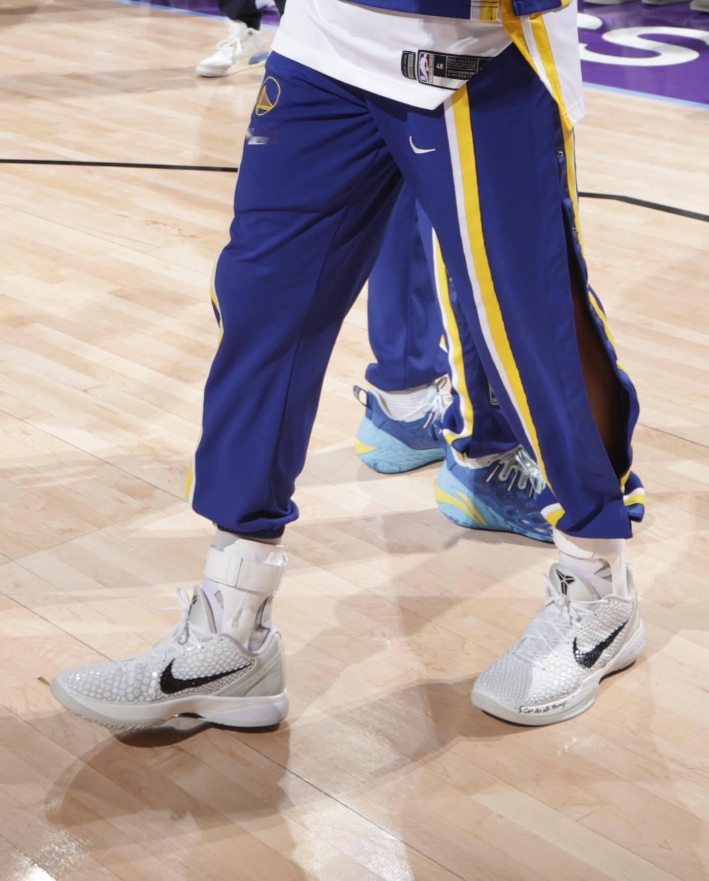 库里对阵爵士上脚的 Kobe 6 