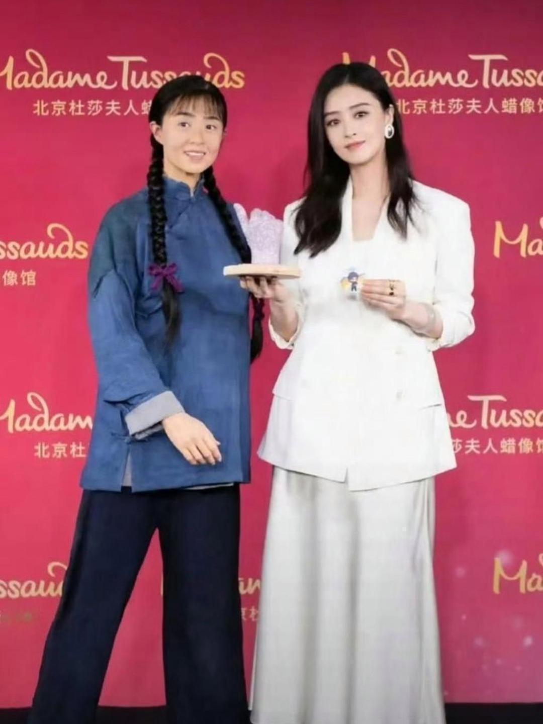 蒋欣的蜡像，应该是所有明星里最不像的，不像蒋欣像宋佳… 