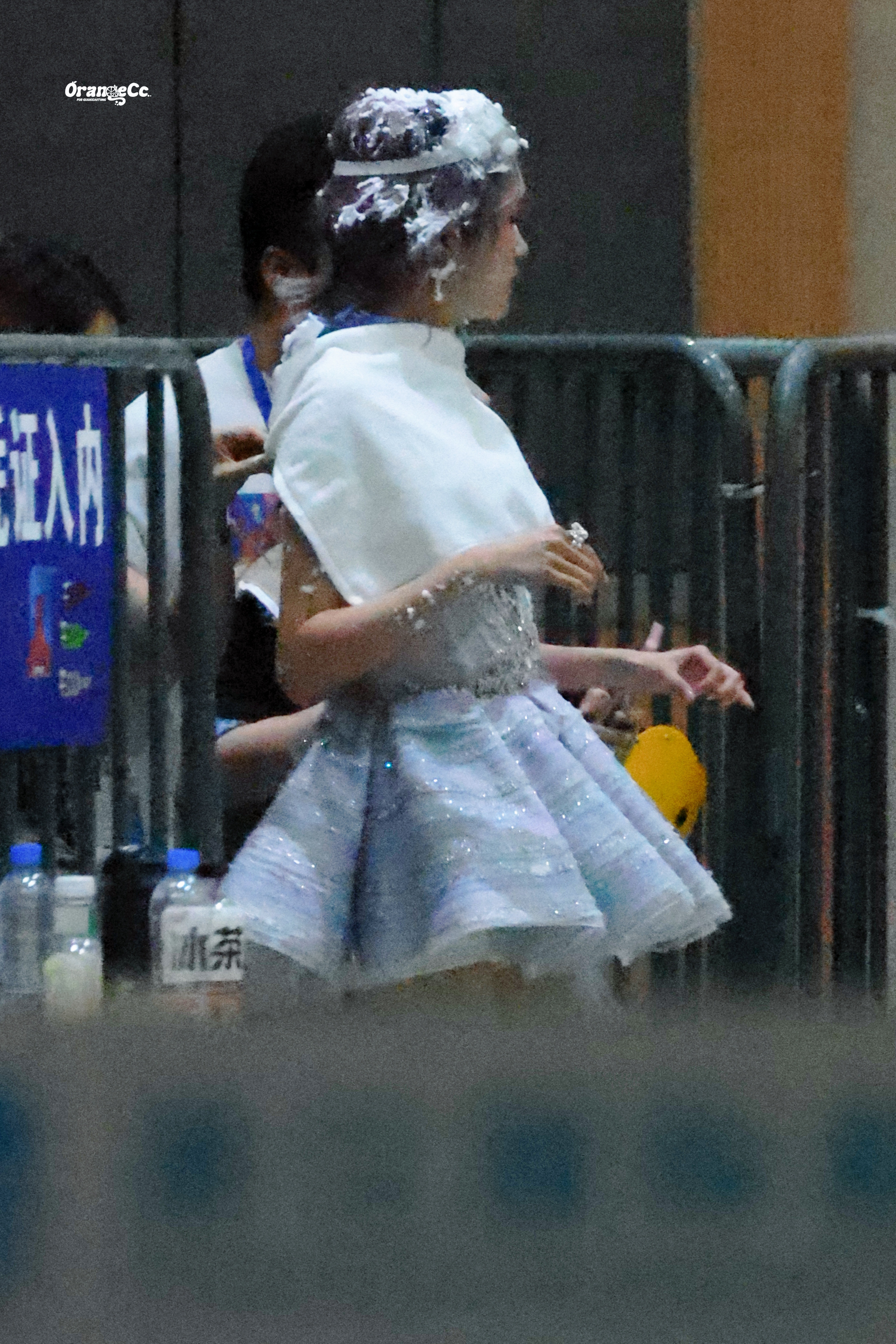 关晓彤gxt关晓彤耀眼gxt关晓彤晴也 “在彼此江南烟雨里种下玫瑰 在信仰与黎明