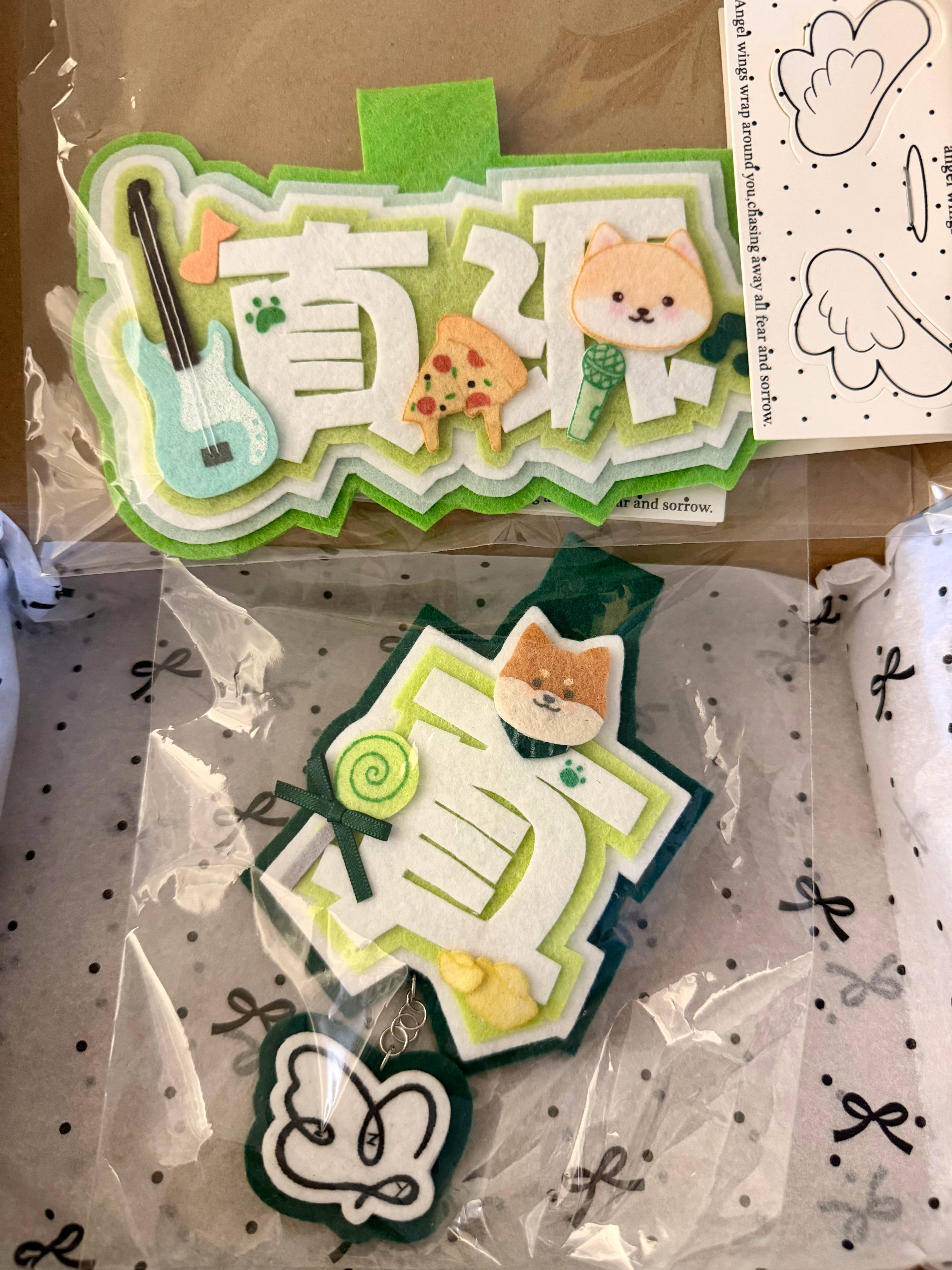 定制的姓名牌！这太好看了呀！！！ ​​​