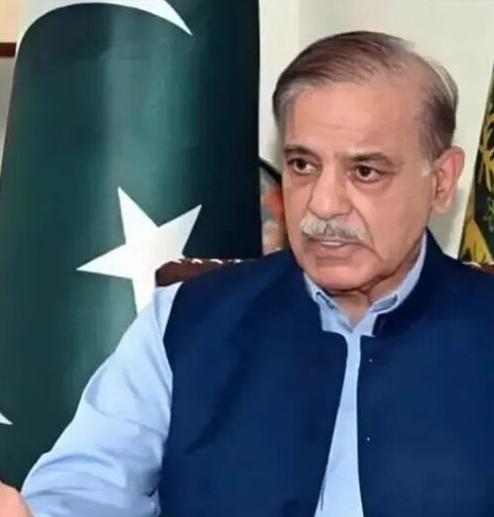 夹在美国伊朗之间，什么也没说错、什么也没做错，却成了中东混战里最大的输家。就在全