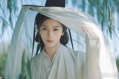 谭松韵这是南客的妹妹北客南客的妹妹南妹来了笑得我肚子疼，大奶奶，这是南客本人认证