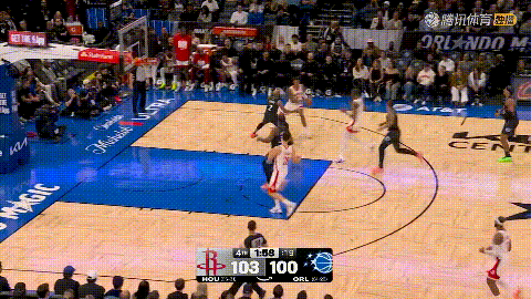 火箭新星谢波德在关键时刻真不手软！在今天进行的火箭和魔术的比赛中，当时比赛进行到