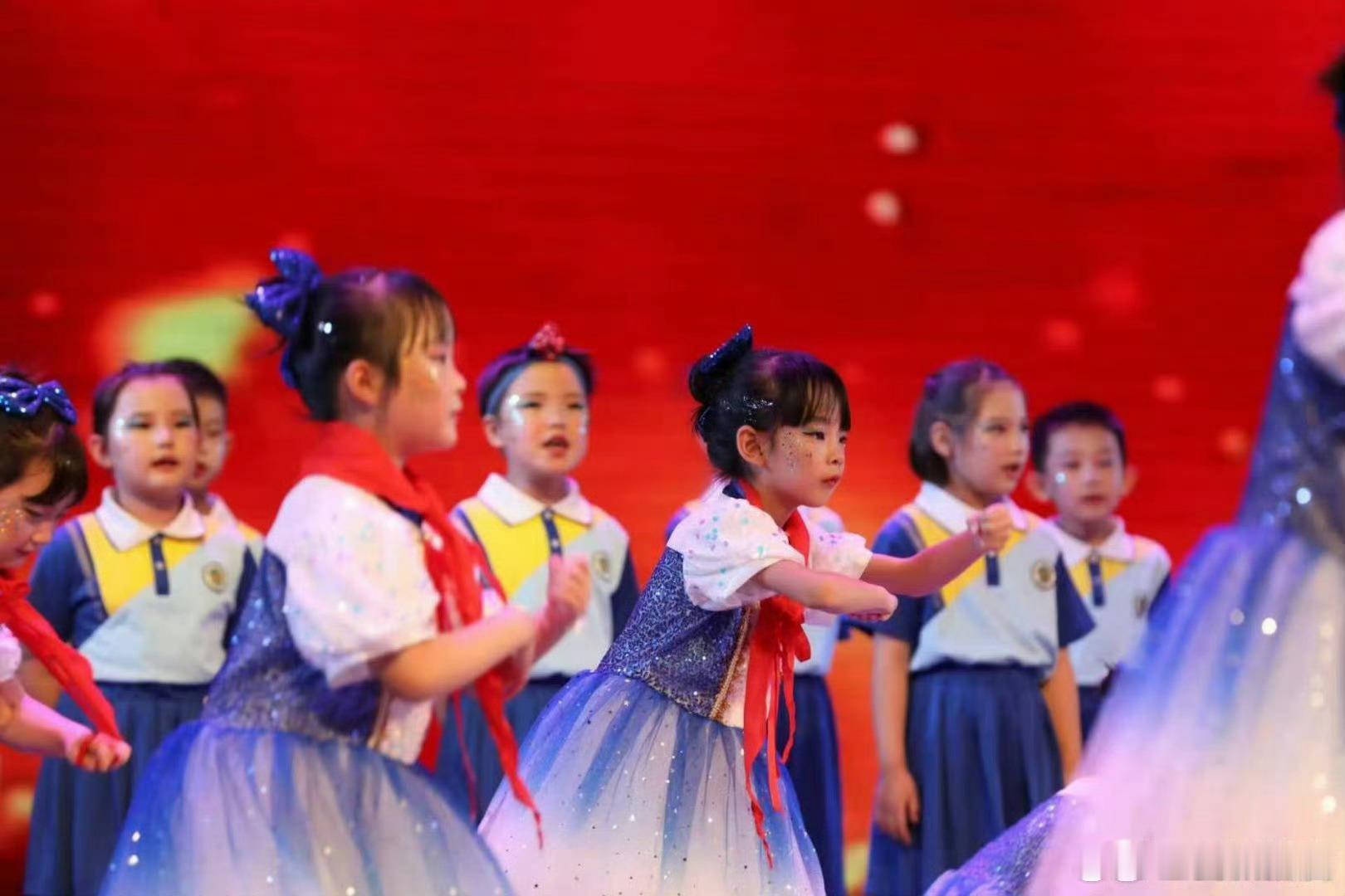 【童心绘梦，舞台生花】 兰州市张掖路小学庆六一 六一儿童节来临之际，兰州市张掖路