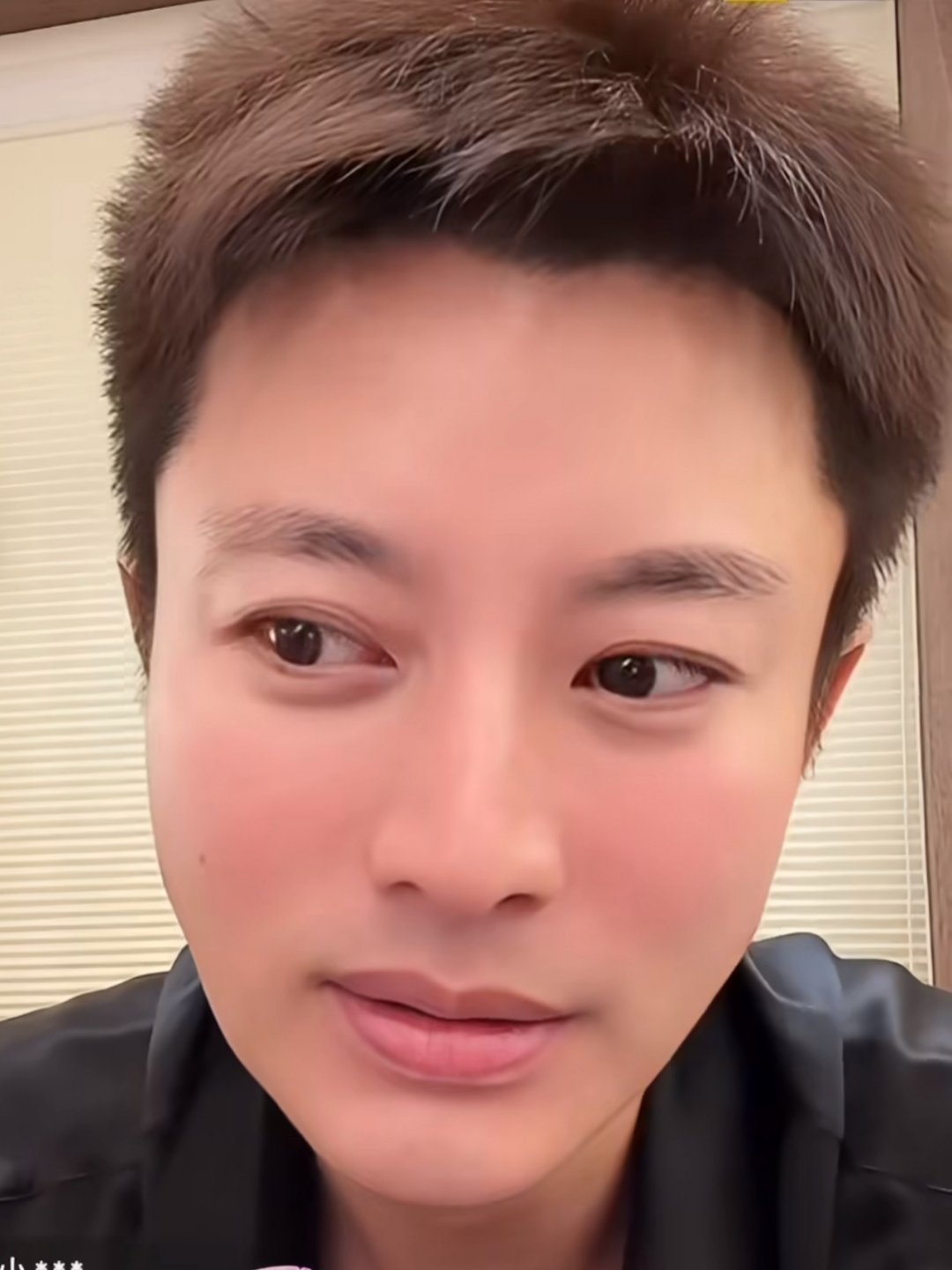 贾乃亮自曝无戏可拍 贾乃亮直播称，因为没戏可拍，才选择直播带货的。还称影视行业现
