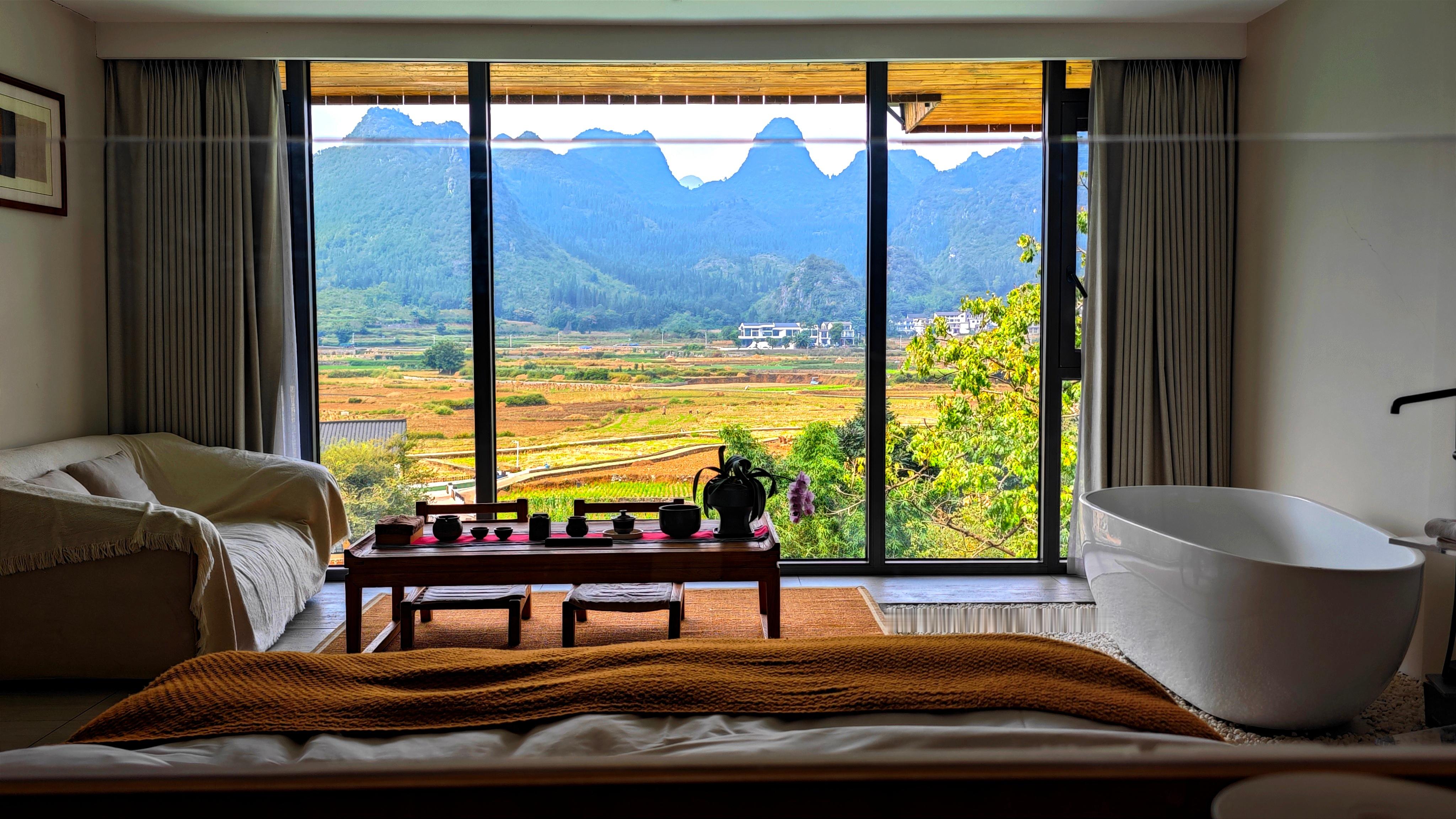 万峰林遗落在黔西南的世外桃源贵州万峰林是一个让人来了就不想离开的地方这里安静质朴