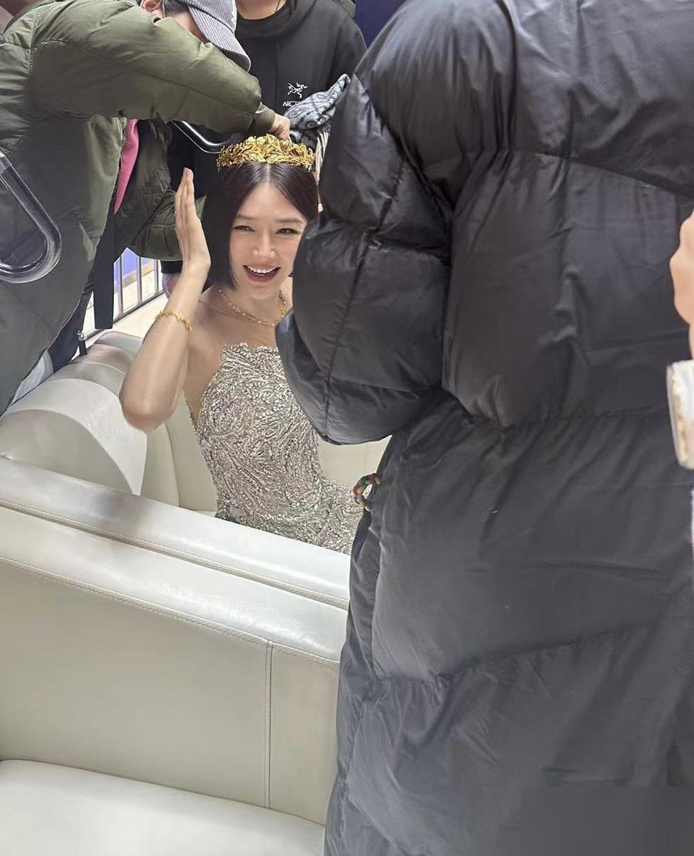 姐姐安保小弟

#传世金•锦上花新品发布会#

倒计时1⃣️天｜📍9月7日苏州