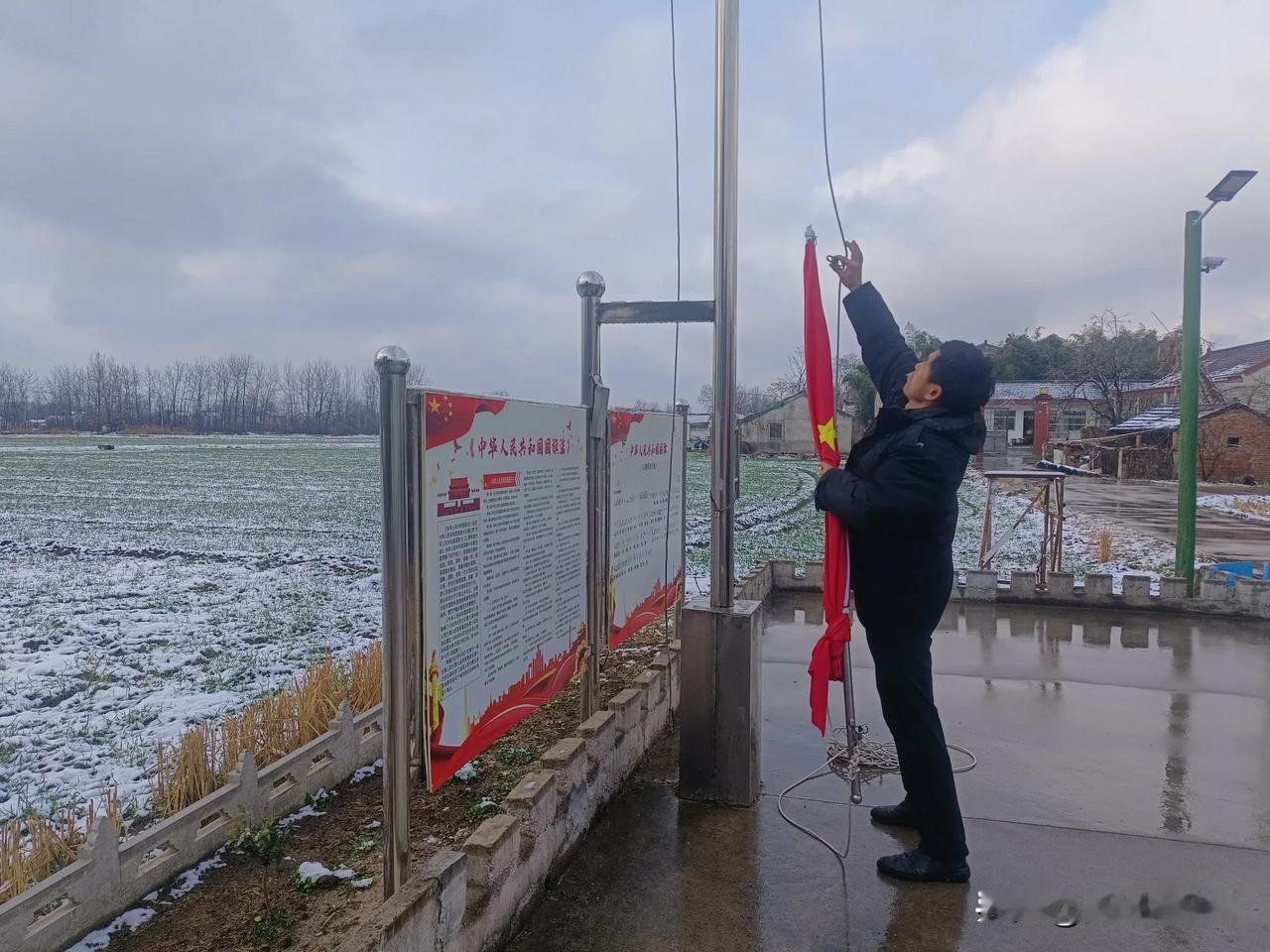 2026年1月1日，新年第一天的扬州仪征迎来首场降雪，这场瑞雪为仪征披上了银装。