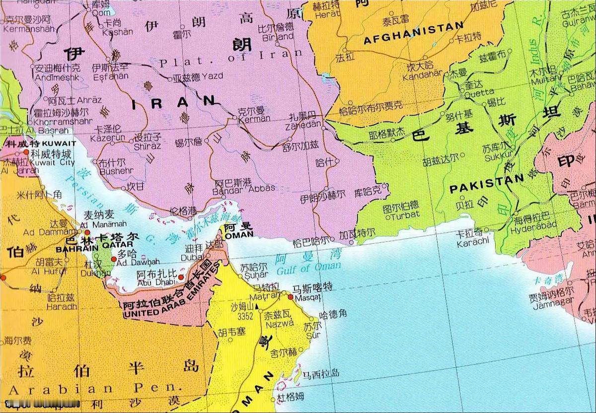 特朗普傻眼了！欧洲抱团排美，霍尔木兹海峡说了不算，霸权彻底失灵
4月14日美国媒