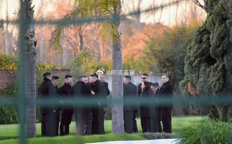 【曝豪尔赫葬礼已举行】曝豪尔赫守灵仪式已结束 8月10日消息，据阿根廷媒体inf