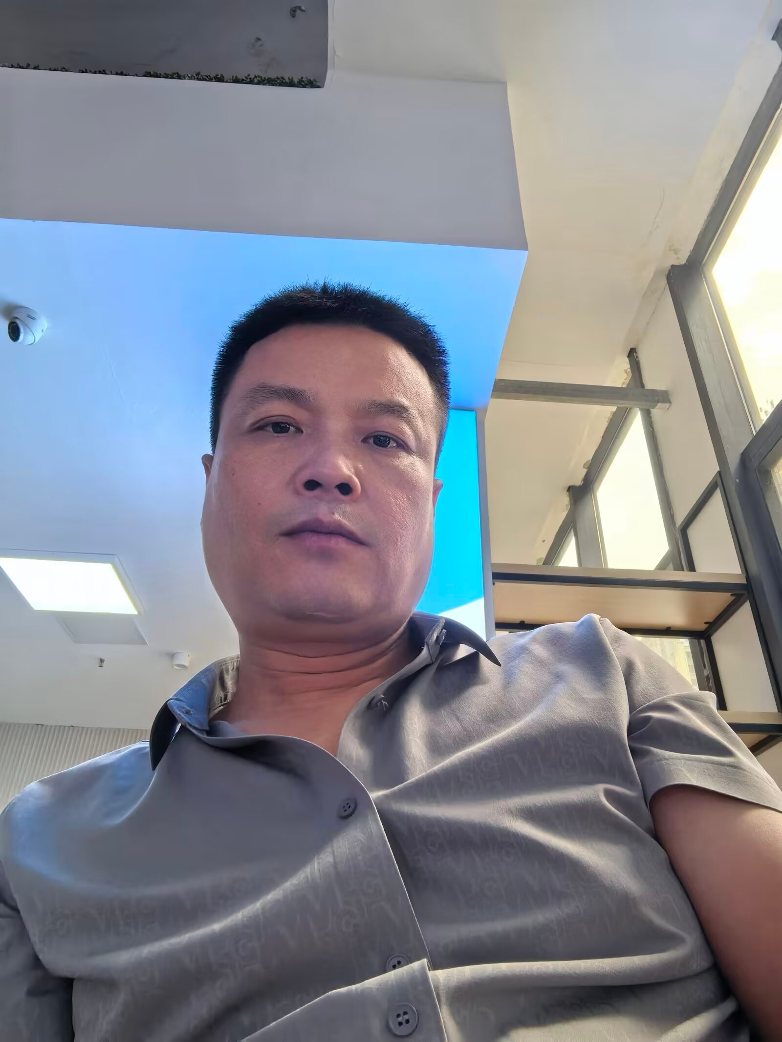 人一定要百分之两百相信自己总感觉最近有什么不好的事情要发生，最近一段时间总是心慌