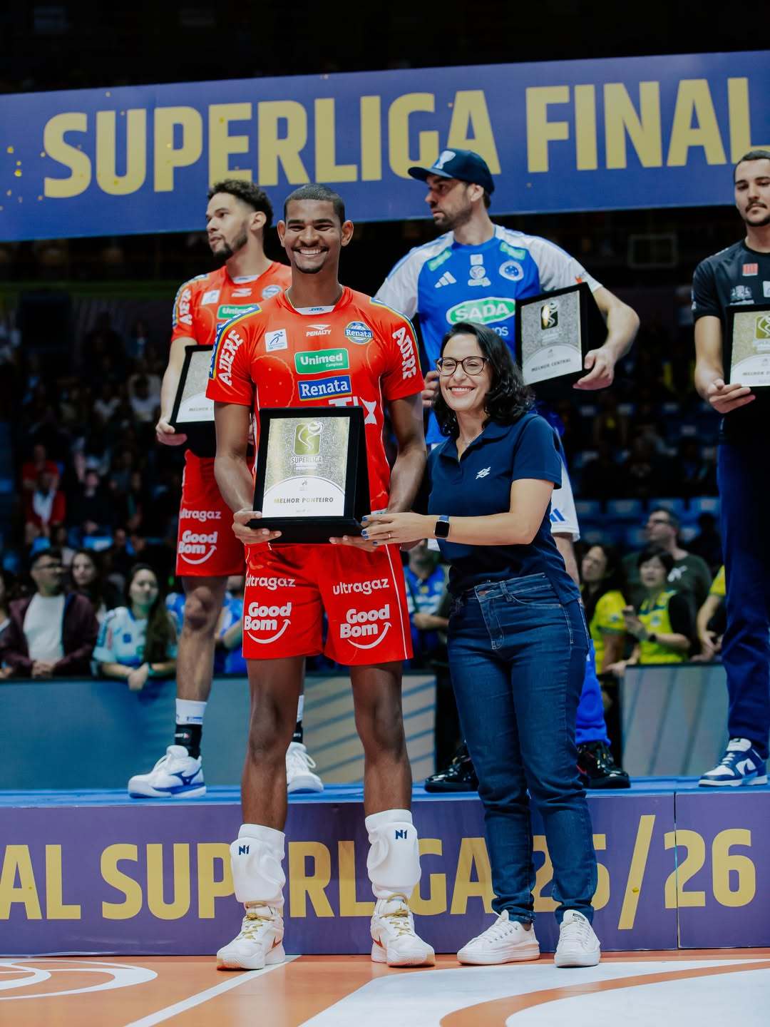 【25-26赛季巴西🇧🇷男排联赛最佳阵容】39岁老将卢卡斯荣获MVP，宝刀不