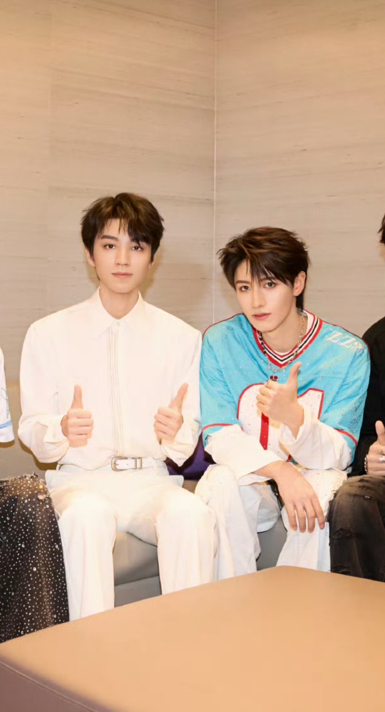 卧槽啊啊啊啊啊啊 