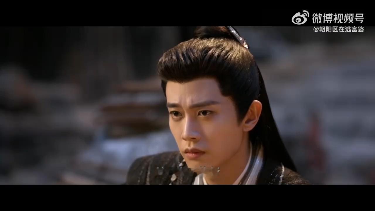 佳偶天成台词映照了AI隐患以前看古装：好想飞升。现在看《佳偶天成》：凡人搞文明不