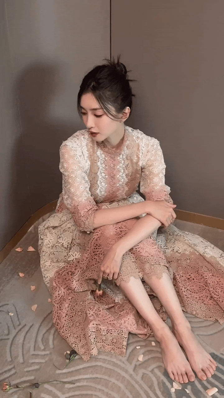 美到惊艳的江疏影！