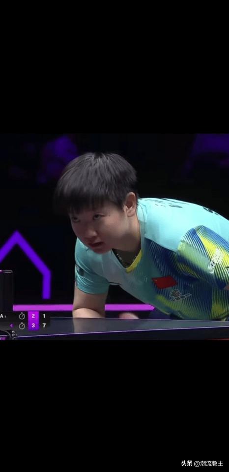 孙颖莎重庆输球，不算事。离谱的是，国乒扭头就给她办了下一个比赛的退赛。
脚伤刚