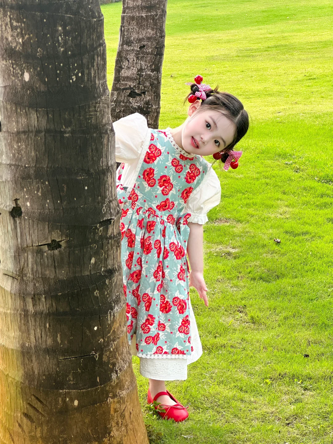 快来和我玩捉迷藏啊～