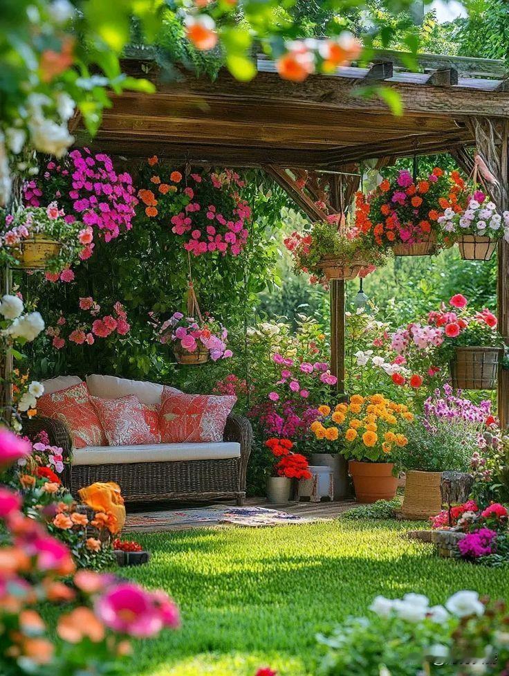 看到一个被小三踢出局的女人，一直无法释怀，把自己活成了一个怨妇。
当你对一件事无