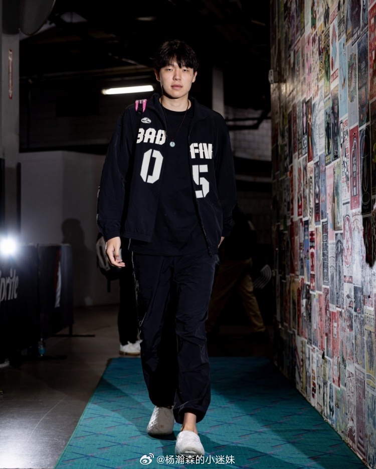 开拓者队记Sean Highkin：“杨瀚森自从10月30日以来首次登场，此前他