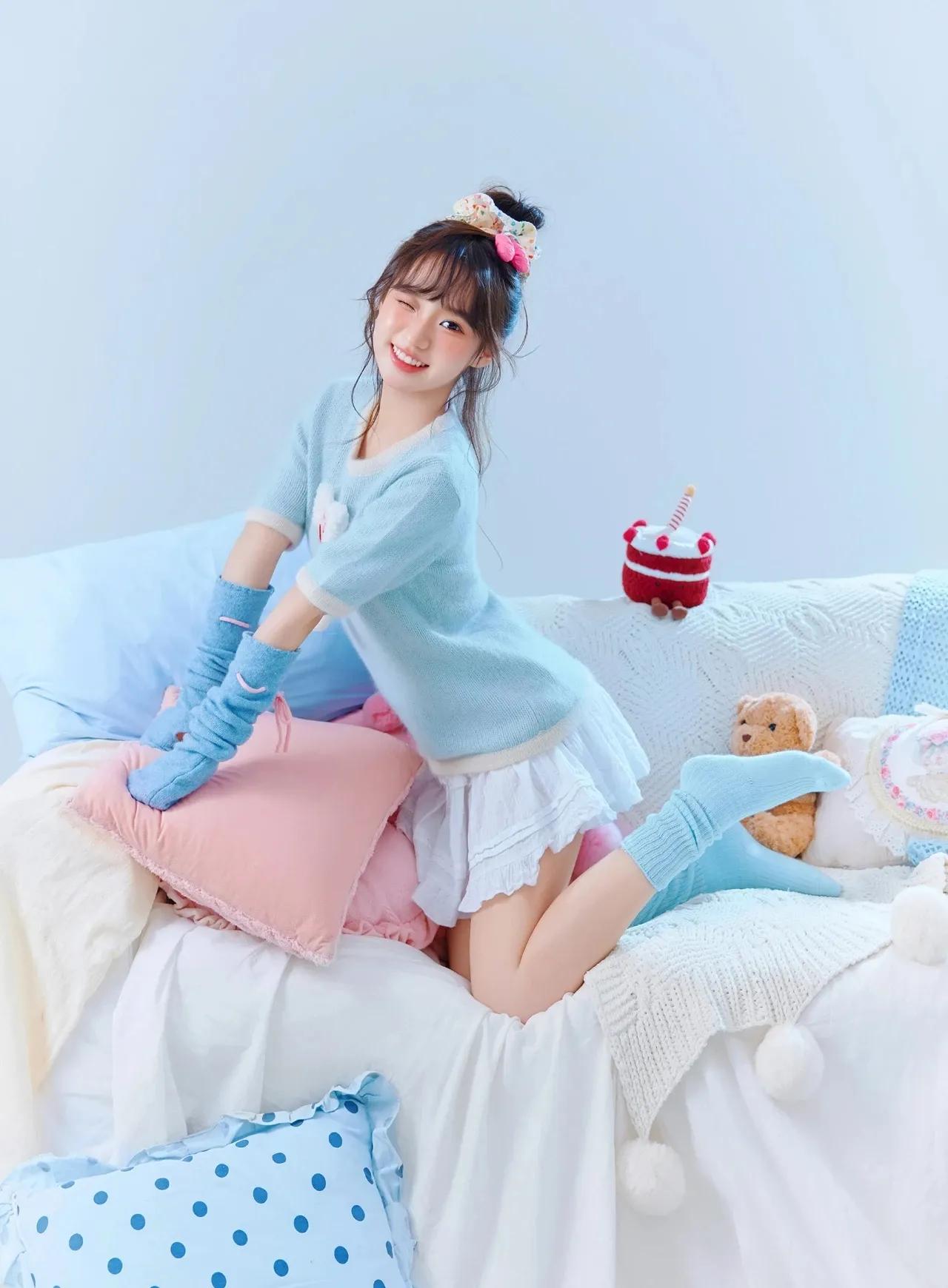 梦幻的蓝色，怎么拍都好看什么样的标准堪称是美女