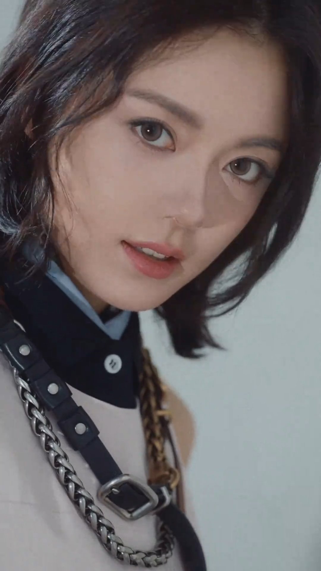 刘浩存、赵今麦、李庚希、miumiu怼脸大片。 