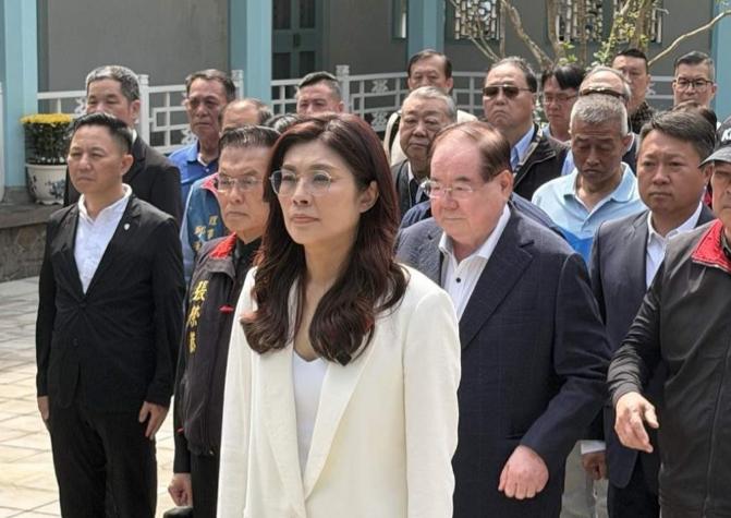 郑丽文访问当天，人民日报发出强烈警告，直指日本右翼！

4 月 7 日，中国国民