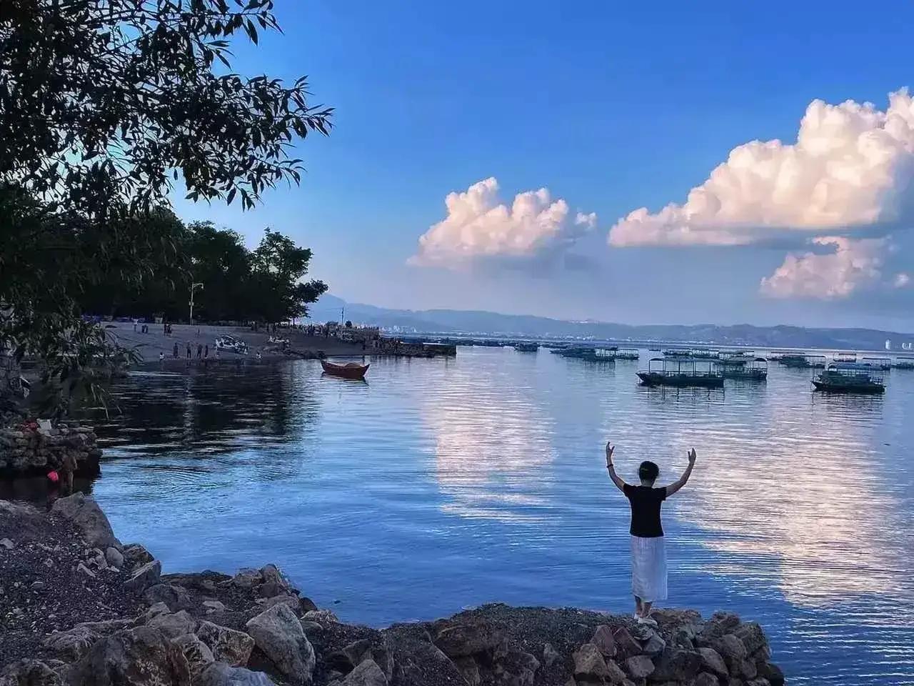别怕身体小毛病，身体其实很爱你[赞][福][祈祷]

我发现：一些人好像一辈子很