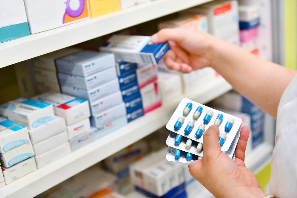 #阿莫西林滥用现象严重# 很多人在出现一些炎症症状时就会滥用阿莫西林等抗菌药物，