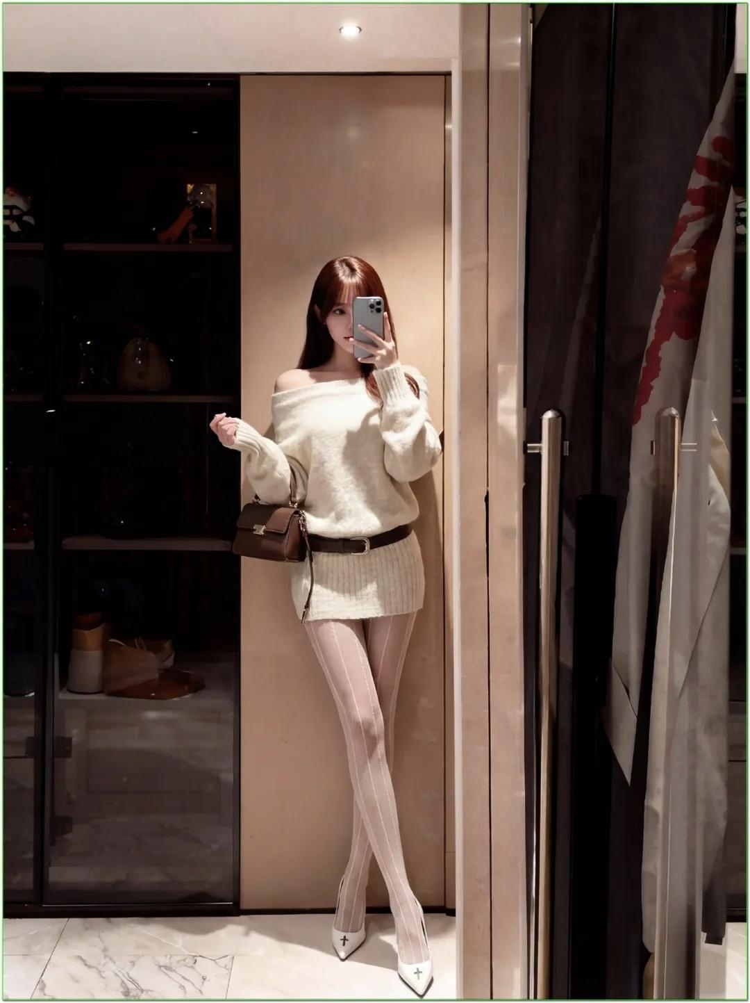 曼妙人影动，小香风格搭配。