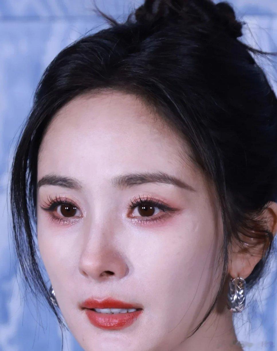 生图状态这么好，你敢信，这姐已经快40了 ​​​