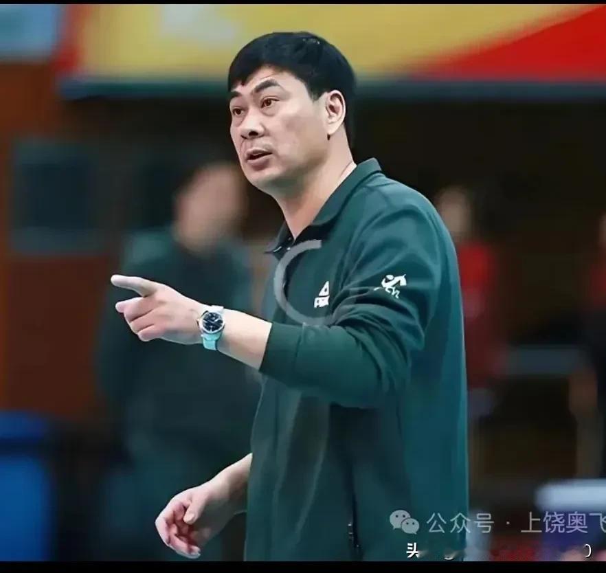[玫瑰][玫瑰]天津排管部门在对待陈友泉与王宝泉、陈方的问题上，是持明显双标的，