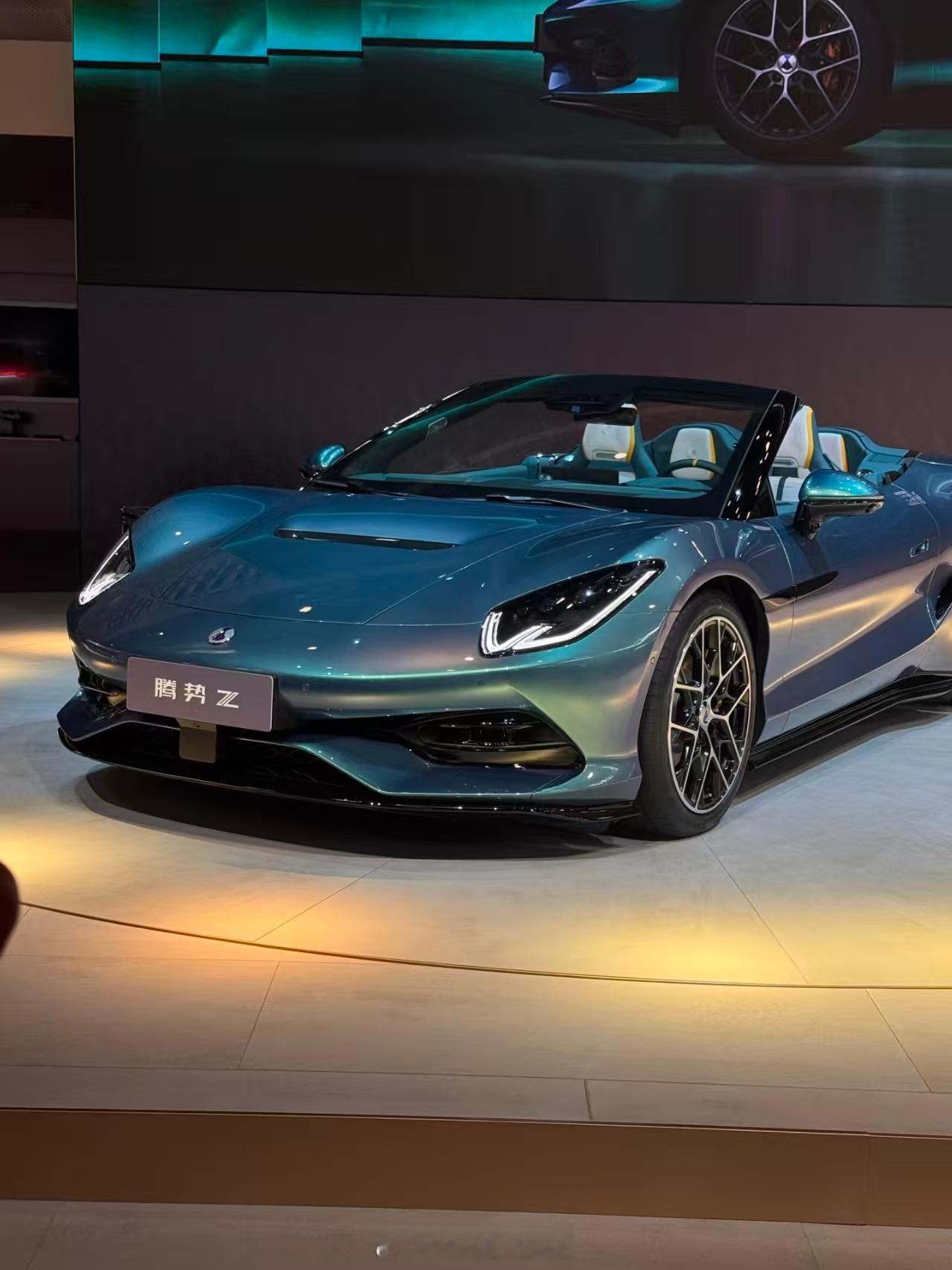 原本以为方程豹只卖SUV在电驱越野上这个赛道最大最强谁知道转身也去搞了个跑车这跟