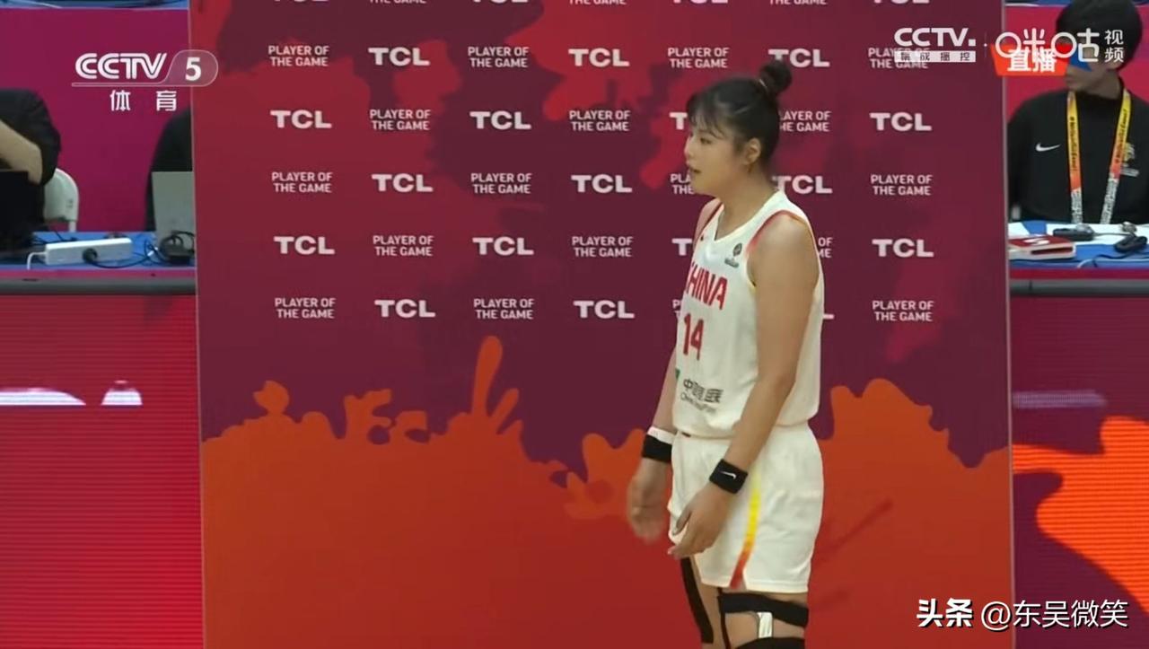 看到李月汝腿上的绷带，就非常心疼了，毫无疑问本场比赛，李月汝应该表现最好的球员。